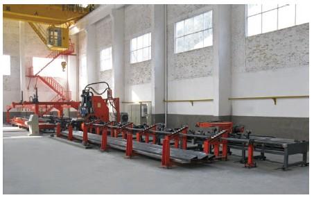 山東拓維機械制造有限公司，汽車大梁沖，汽車小梁沖，鋼模板沖孔，鋼模板加工設(shè)備，汽車橫梁沖，數(shù)控平板沖孔機，中厚板數(shù)控沖床，數(shù)控沖鉆復(fù)合機，汽車縱梁沖，縱梁自動化生產(chǎn)線，中厚板沖割復(fù)合機，平地機刀片沖鉆生產(chǎn)線